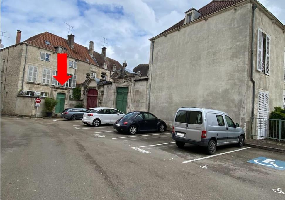 Appartement Lumineux Avec Cour *